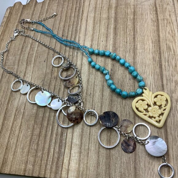 Avon Bundle Faux Turquoise Heart & Dangling Silver Necklace - Picture 1 of 3